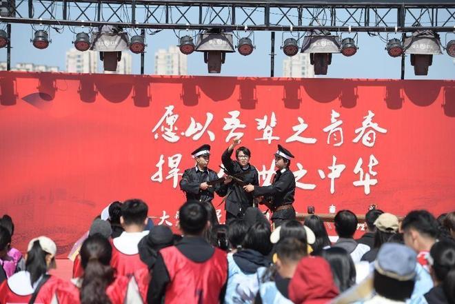 政课”上演沉浸式“剧本杀”澳门新葡京临沭：“行走的思(图1)